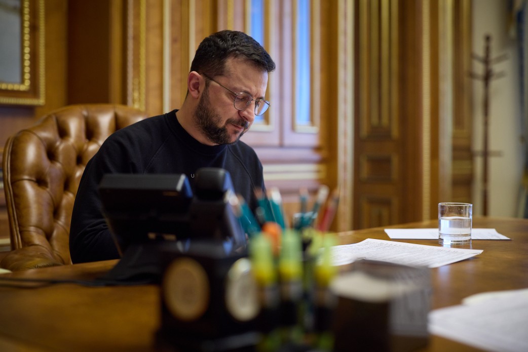 Зеленський провів "складну" Ставку: мобілізація, демобілізація, ТЦК, ротація